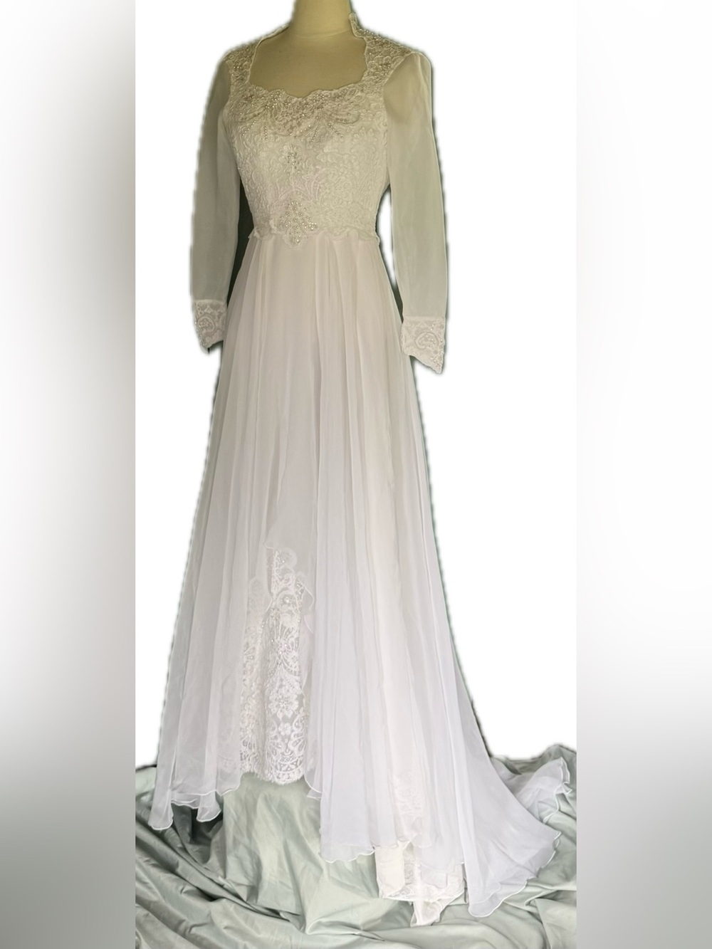 Vtg Pearl Beaded Organza Wedding Gown Queen Anne Medici Sheer Lng Slv Train XXS